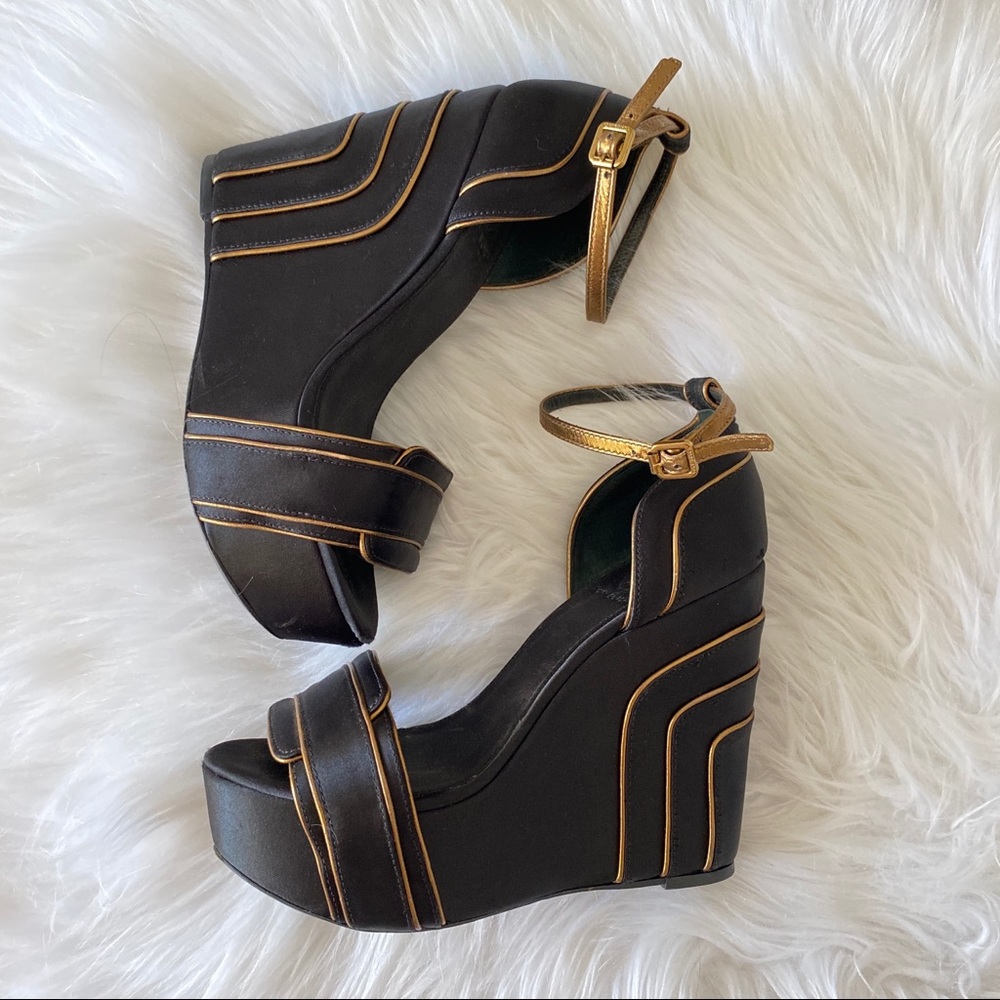 Tory Burch women satin wedges with golden elements - Picture 2 of 16